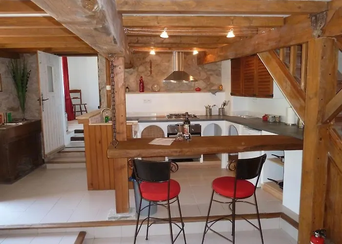 The Old Forge, La Chapelle 度假居 基扬